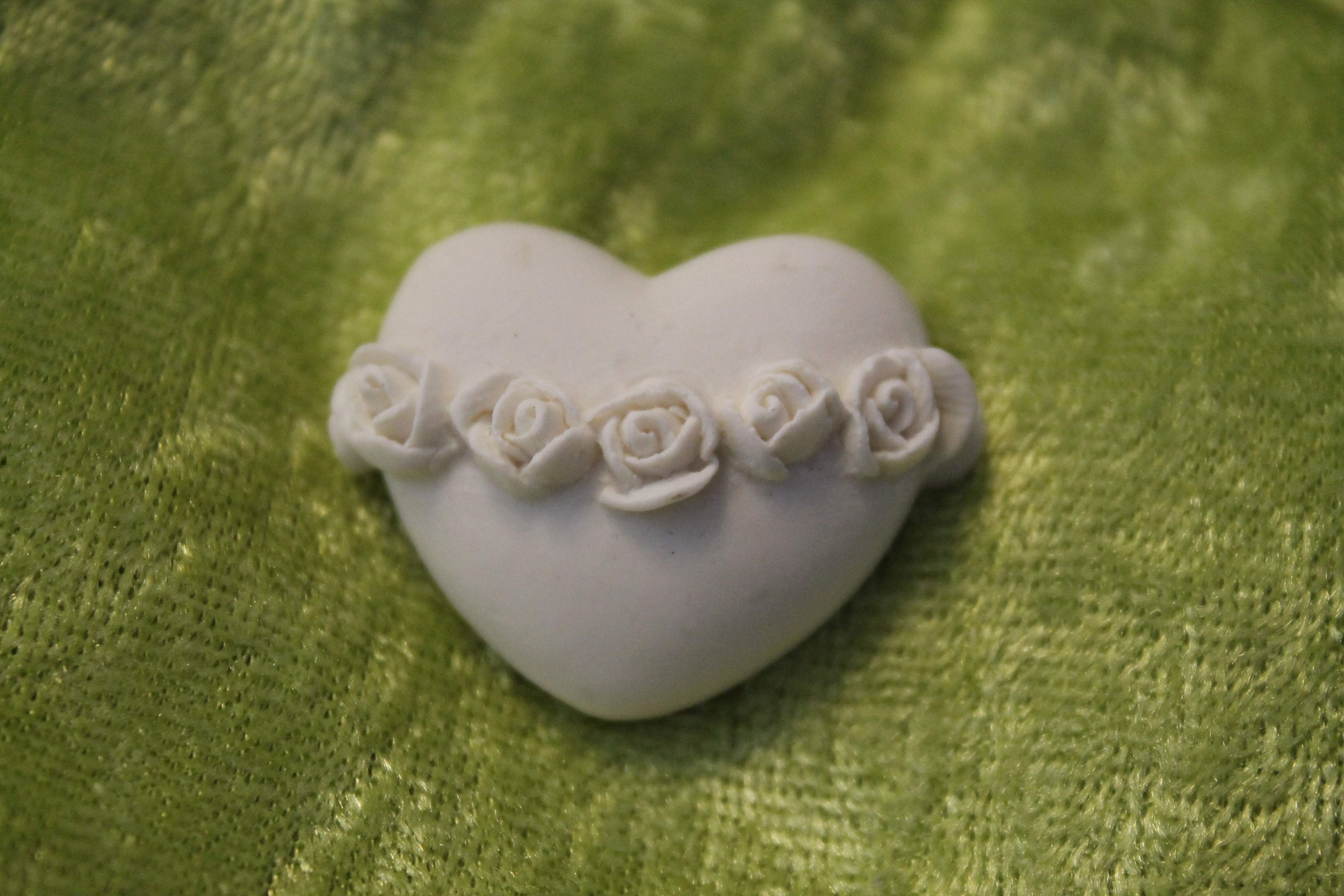 Hjärta med rosor - självhäftande