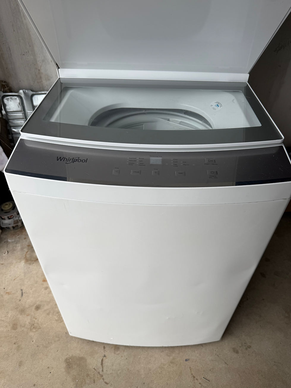 Thumbnail: 24” Whirlpool Stackable Washer Dryer Combo(220v)