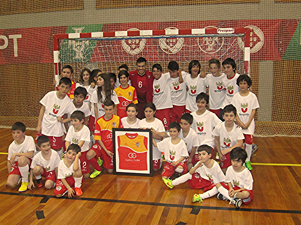 10860962_902836809761280_4687226926470823838_o_edited.jpg
