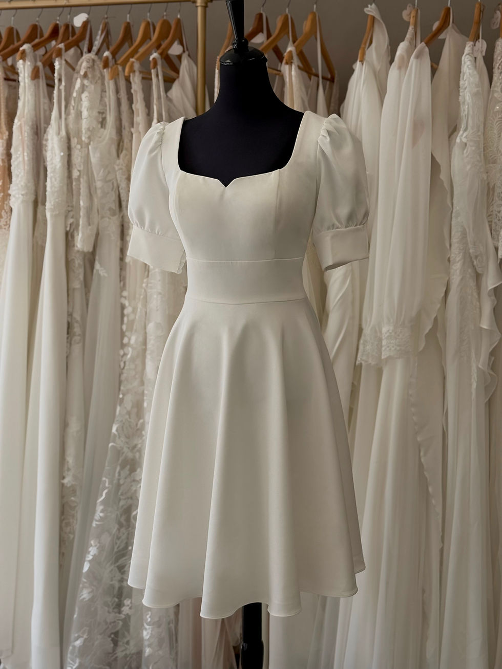 Robe de mariée civile courte 