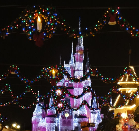 The Amazing Numbers Behind Christmas at Walt Disney World