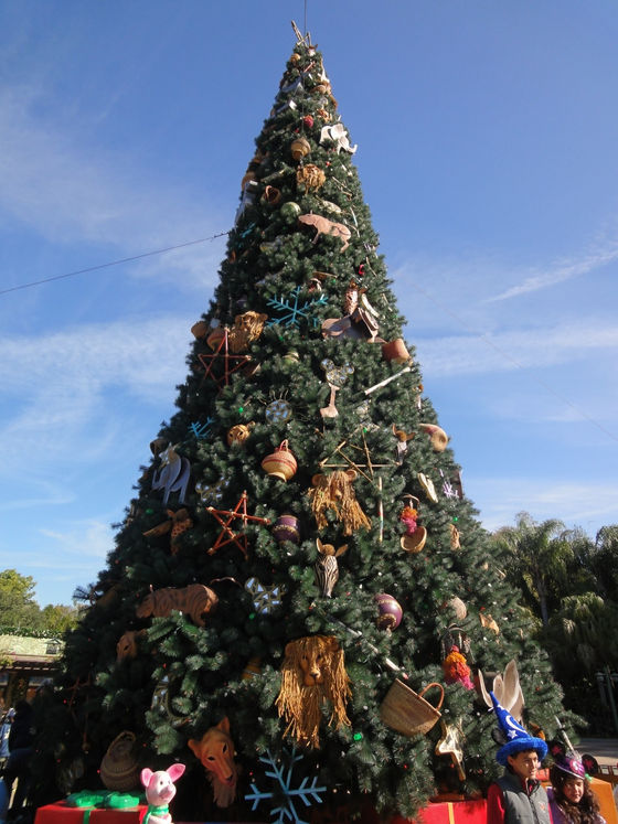 Christmas Disney or Die Guide