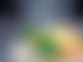 Legumes coloridos sobre vapor em close