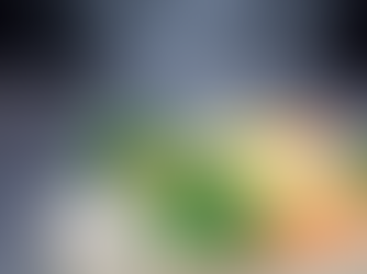 Legumes coloridos sobre vapor em close