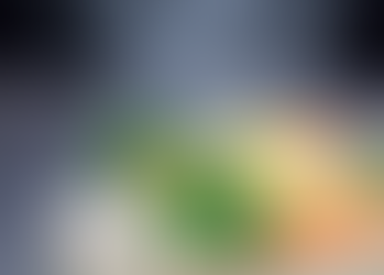 Legumes coloridos sobre vapor em close