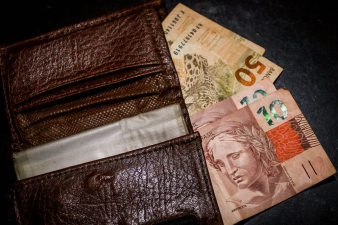 Salário mínimo será de R$ 1.621 em 2026, confirma Ministério do Planejamento