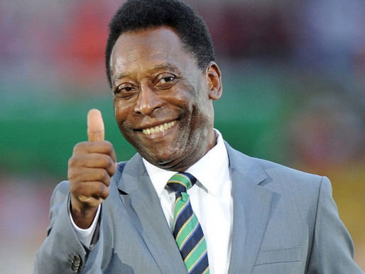 Perfil de Pelé nas redes sociais agradece homenagem da EA Sports em capa de novo jogo