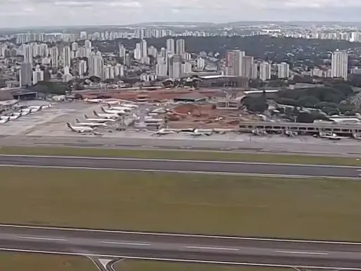 Aeroportos de São Paulo têm voos suspensos após pane técnica