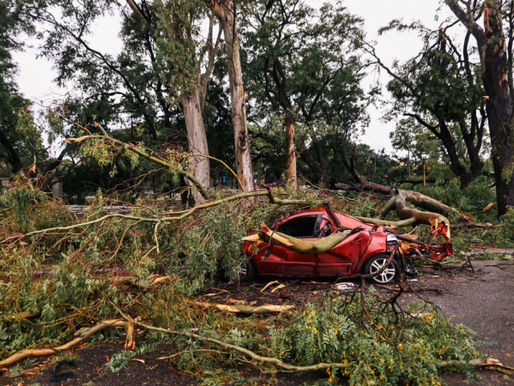 Tempestade mata 13 pessoas e deixa milhares sem energia elétrica na Argentina