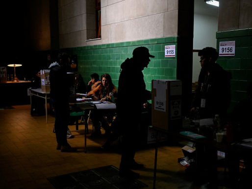Problemas nas urnas eletrônicas atrapalham votação na Argentina e devem atrasar resultados