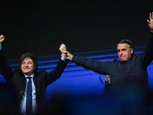 Javier Milei compartilha carta em que Bolsonaro lança Flávio