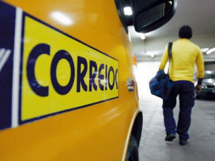 Trabalhadores dos Correios iniciam paralisação em nove Estados