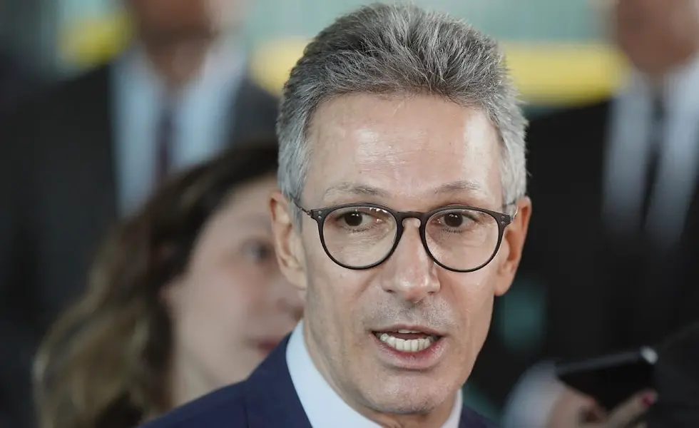 Zema: Auxílios do governo estão criando geração de imprestáveis