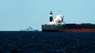 “Frota fantasma” opera fora dos radares, mas transporta quase 20% do petróleo global