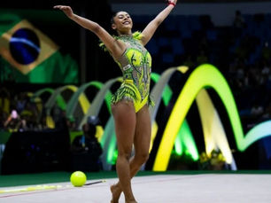 Babi Domingos garante colocação história para o Brasil no Mundial de Ginástica Rítmica