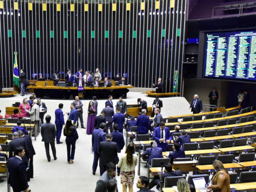 Câmara deve votar taxação dos ‘super ricos’ mesmo com ausência de Lira