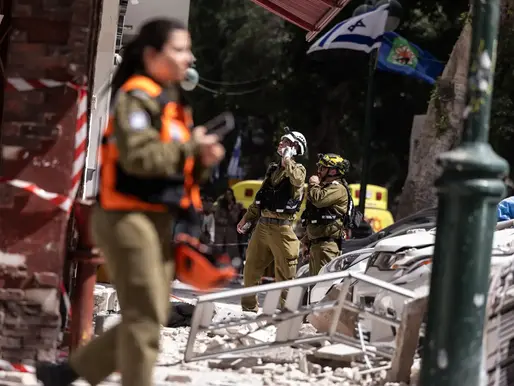 Houthis lançam ataques contra Israel em ação citada como conjunta com Irã e Hezbollah