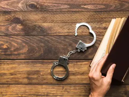 Leitura pode levar a redução de pena se for atestada por comissão imparcial