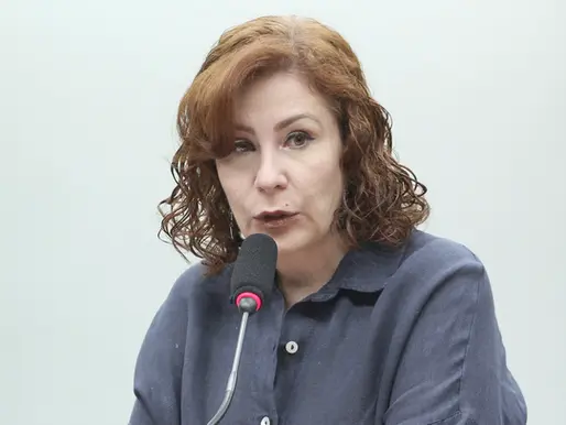 Perícia aponta problemas de saúde graves em Carla Zambelli