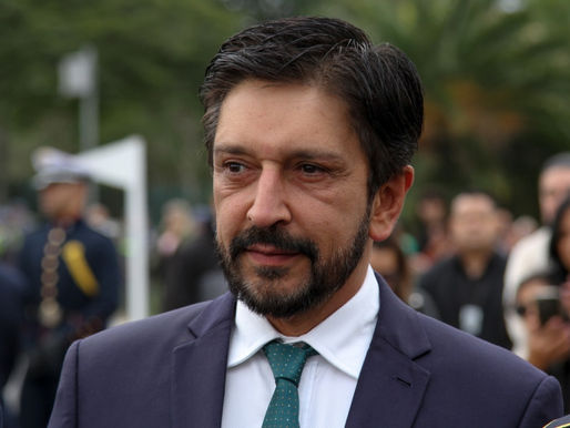 Ricardo Nunes diz que comércio na Rua 25 de Março não é ilegal