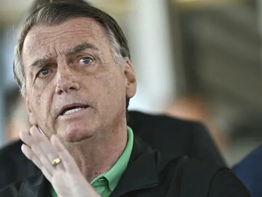 Domiciliar: Entenda o que Jair Bolsonaro está proibido de fazer