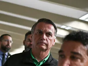 Defesa de Jair Bolsonaro entrega resposta ao STF