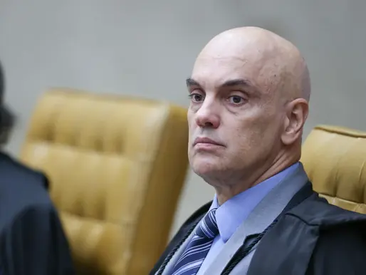 ‘Cassei a palavra’: Moraes tem novo embate e silencia microfone de advogado de Filipe Martins