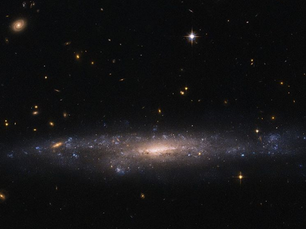 Telescópio da Nasa captura imagens de cometa que se aproxima da Terra