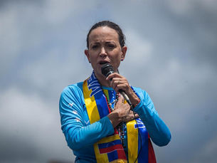 María Corina Machado, opositora de Maduro, vence Nobel da Paz