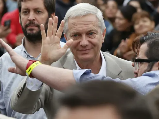 Direita vence no Chile e José Antonio Kast é eleito presidente