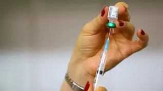 EUA excluem seis vacinas do calendário infantil recomendado