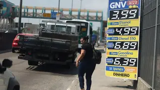 Preço do diesel mostra acomodação em abril após preço atingir pico no final de março