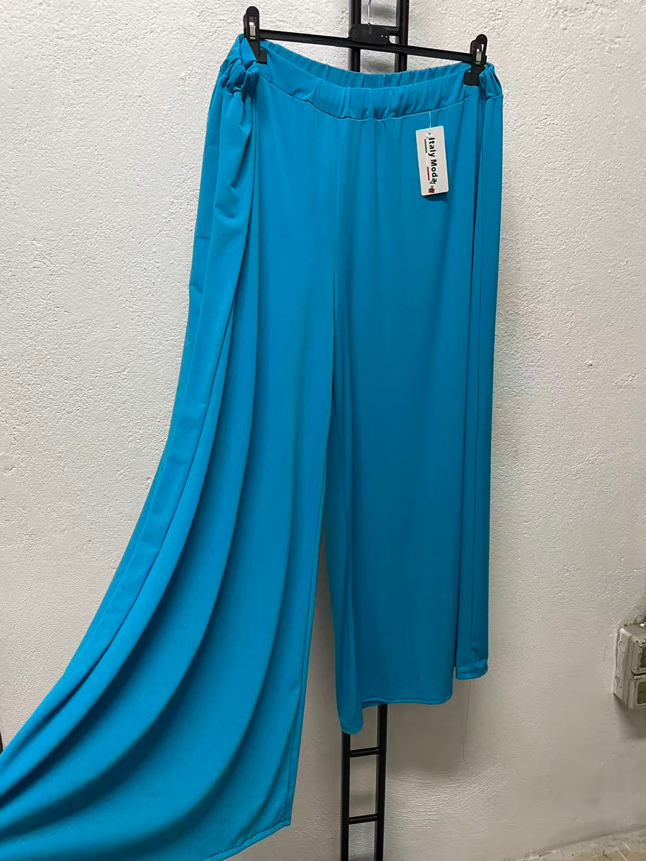 pantalone cod:Wu41 tg:64/66