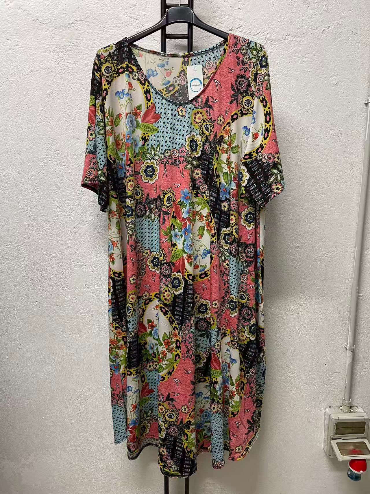 Vestito Cod.Yw18 Tg.64-66