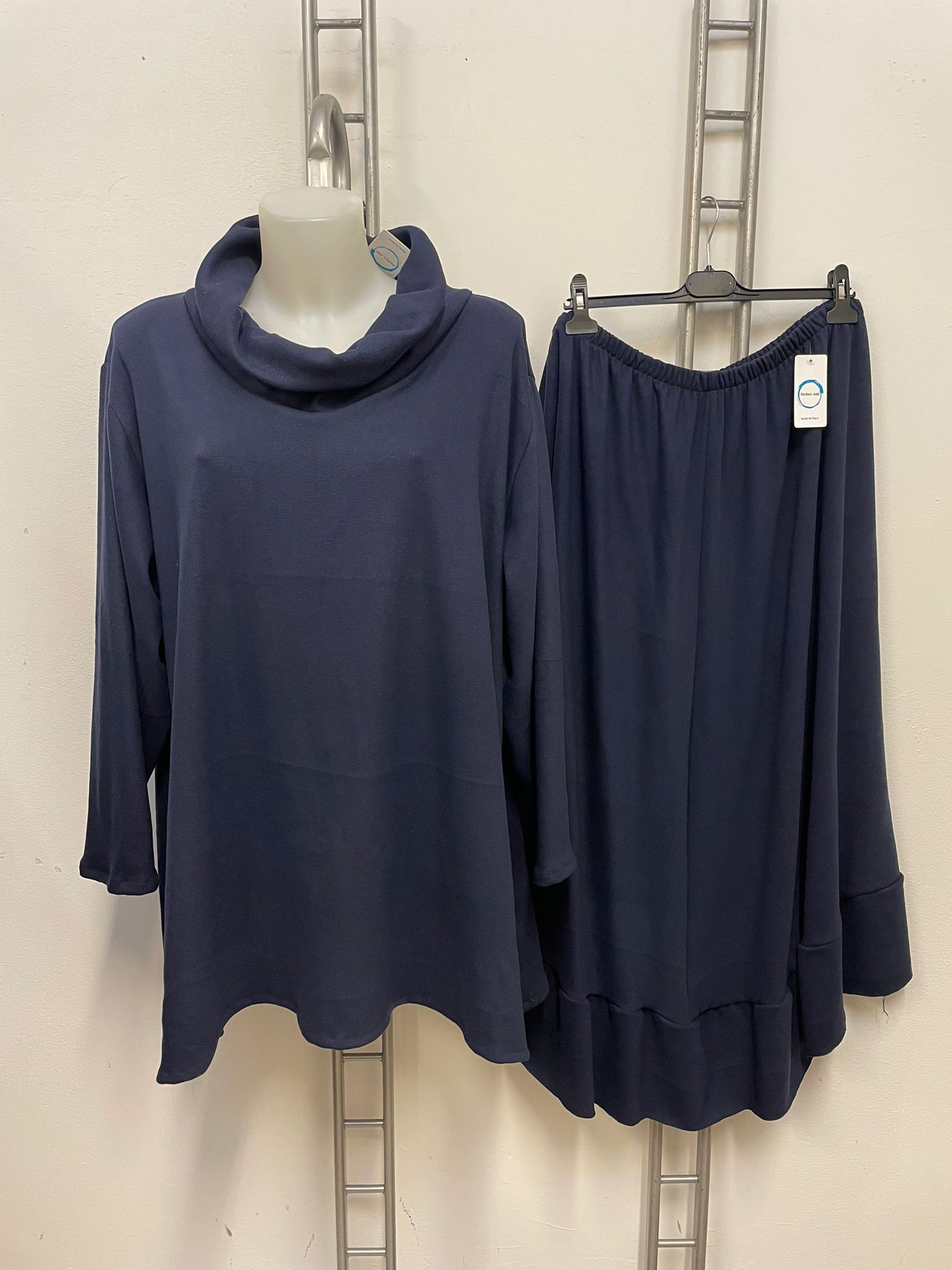 Completo Cod.No284 Tg.60-66+