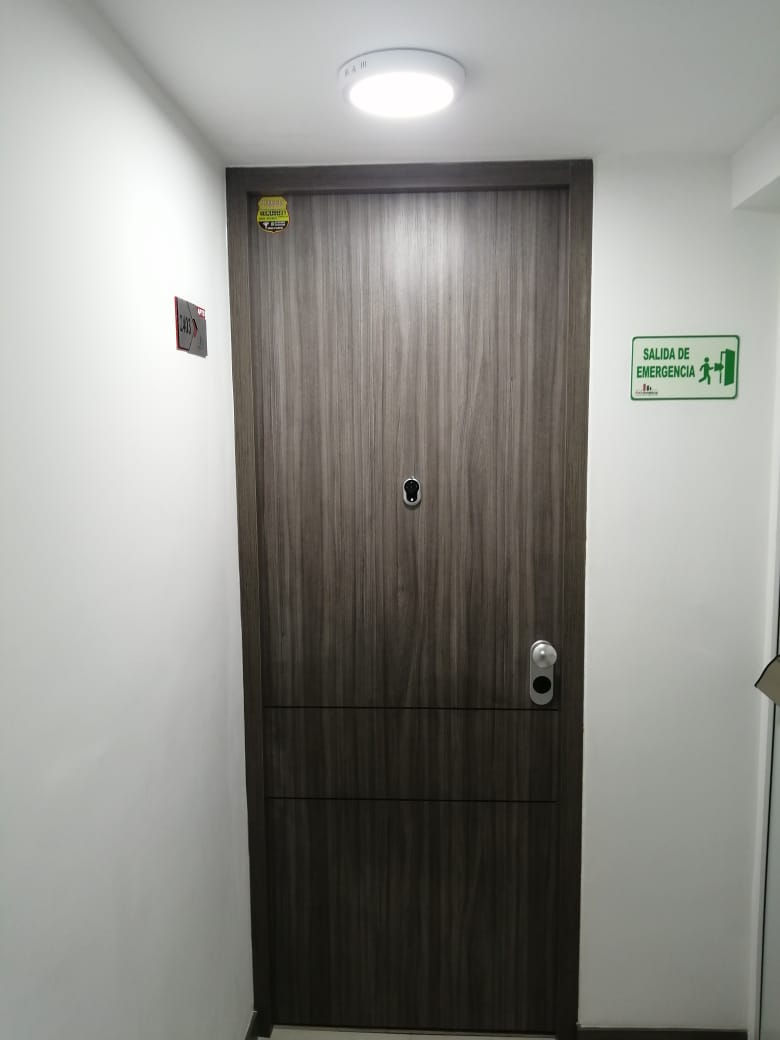 Blindaje Puerta Principal