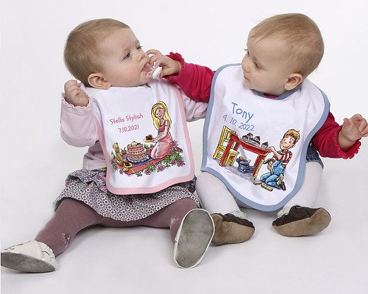Two babies adourned with our adorable customised bibs!
