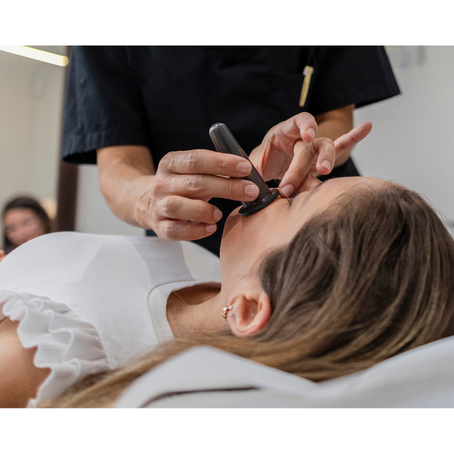 What Is Facial Cupping? A Chinese Medicine Approach to Skin Renewal