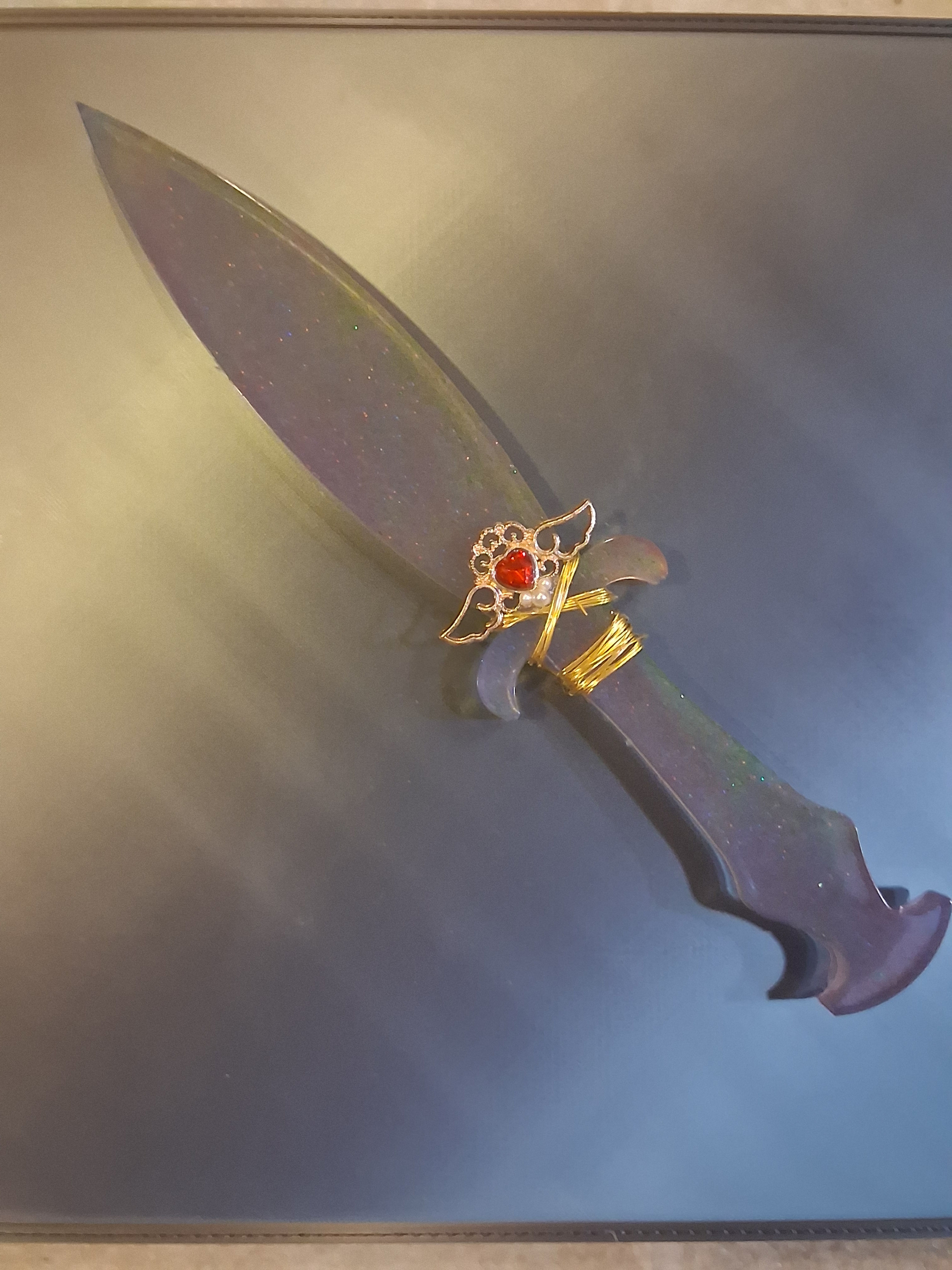 Fancy Epoxy-Resin-Molded Dagger