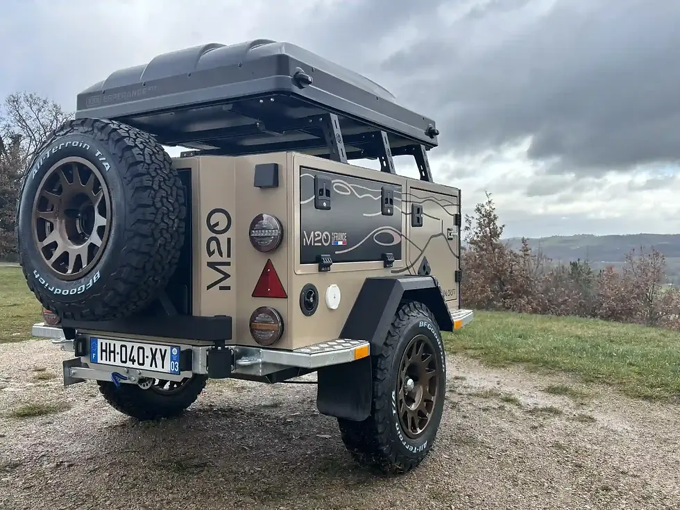 Remorque tout- terrain, autonome pour le voyage 4x4, bivouac