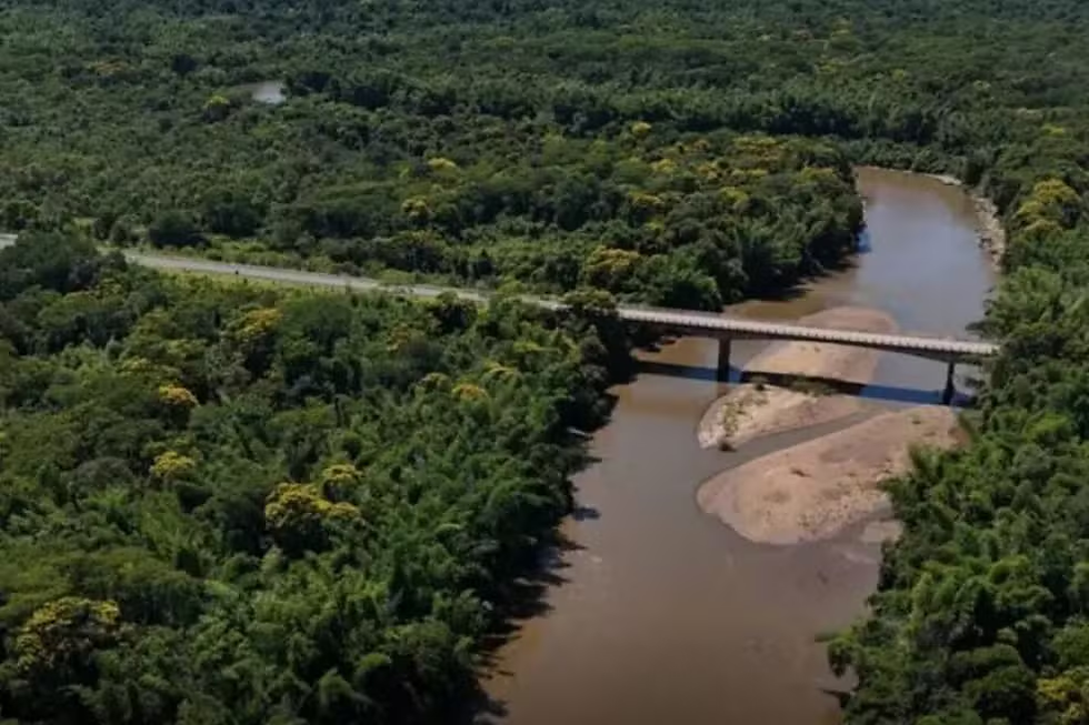Ponte sobre o Rio Miranda tem trânsito liberado, mas segue com restrições em Bonito
