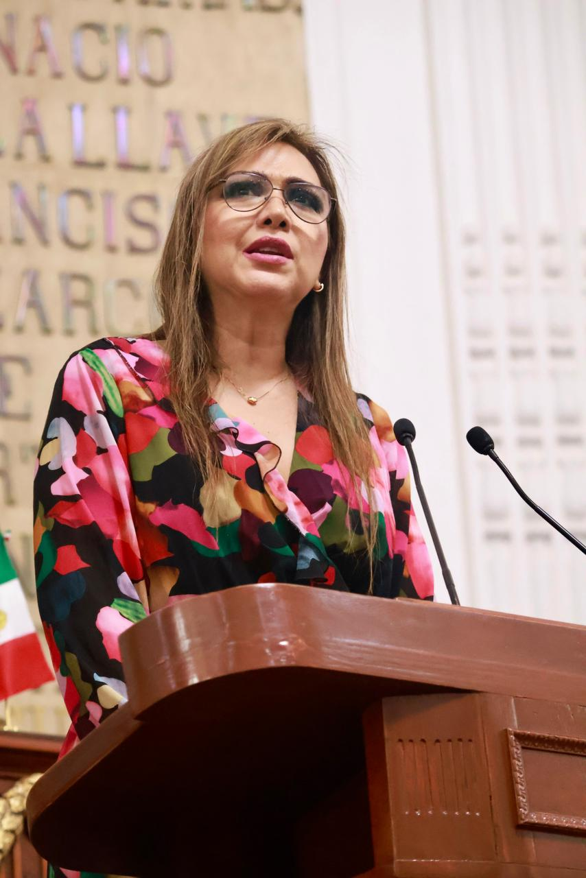 diputada Miriam Saldaña Cháirez