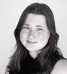 Presnell Headshot 1_edited.jpg