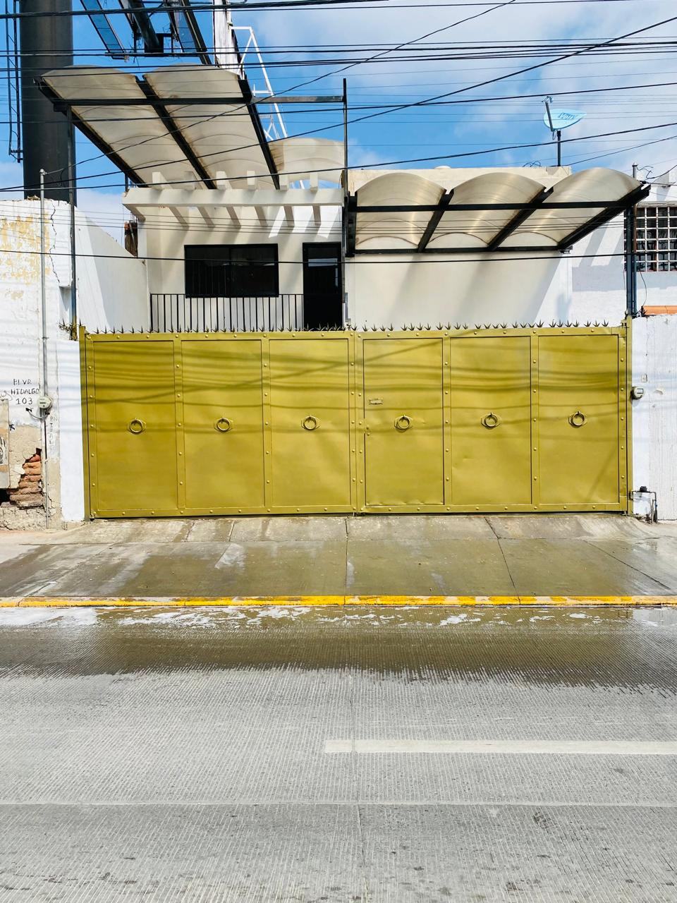 SE VENDE CASA EN BLVD HIDALGO