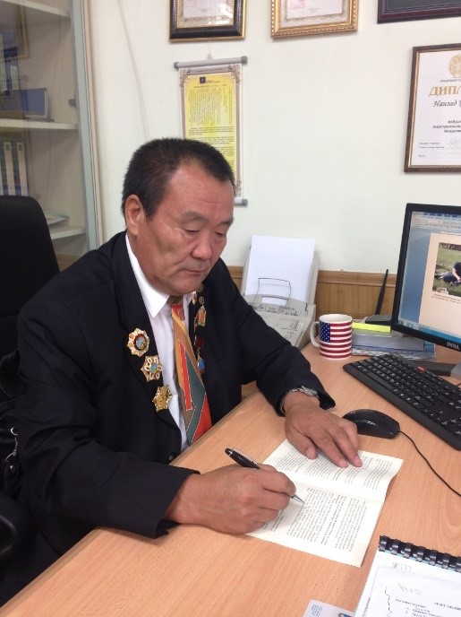 Writer: Ц.НАНЗАД /Академич,Шинжлэх  ухааны гавьяат ажилтан, доктор (Sc.D),  профессор/