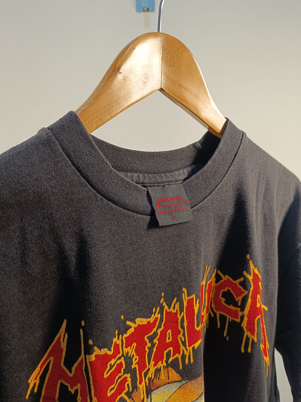 Thumbnail: Metallica "Heart Explosive" Vintage Style Graphic Tee- Sun Faded Single Stitch L
