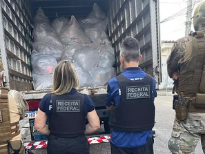 Federal Revenue Service seizes 117 bags of counterfeit national and international team jerseys