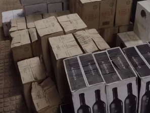 Mais de 700 garrafas de vinho contrabandeadas são apreendidas em Nova Candelária