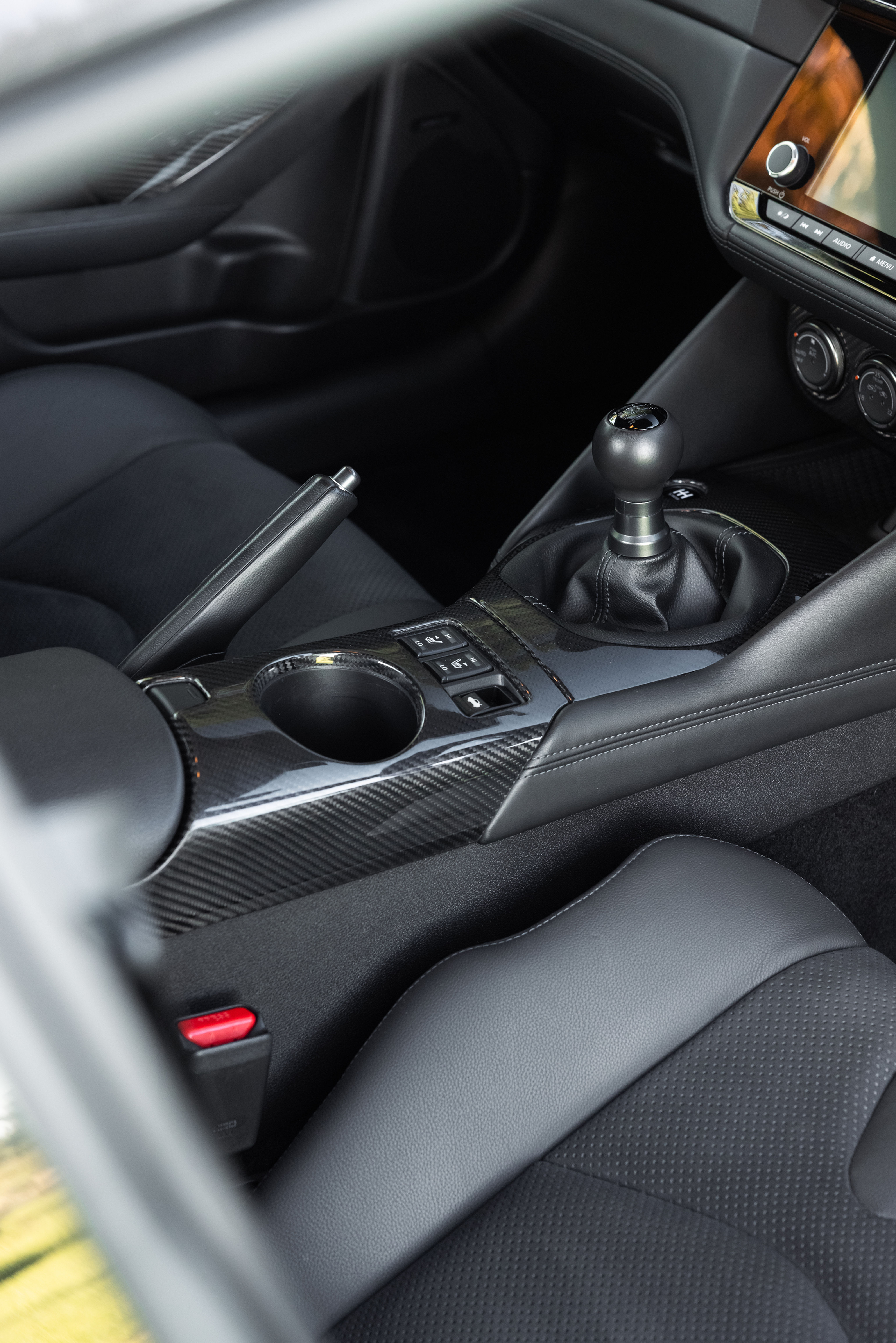 Drycarbon Shift Panel Cover 2pcs - 400Z/Fairlady Zs