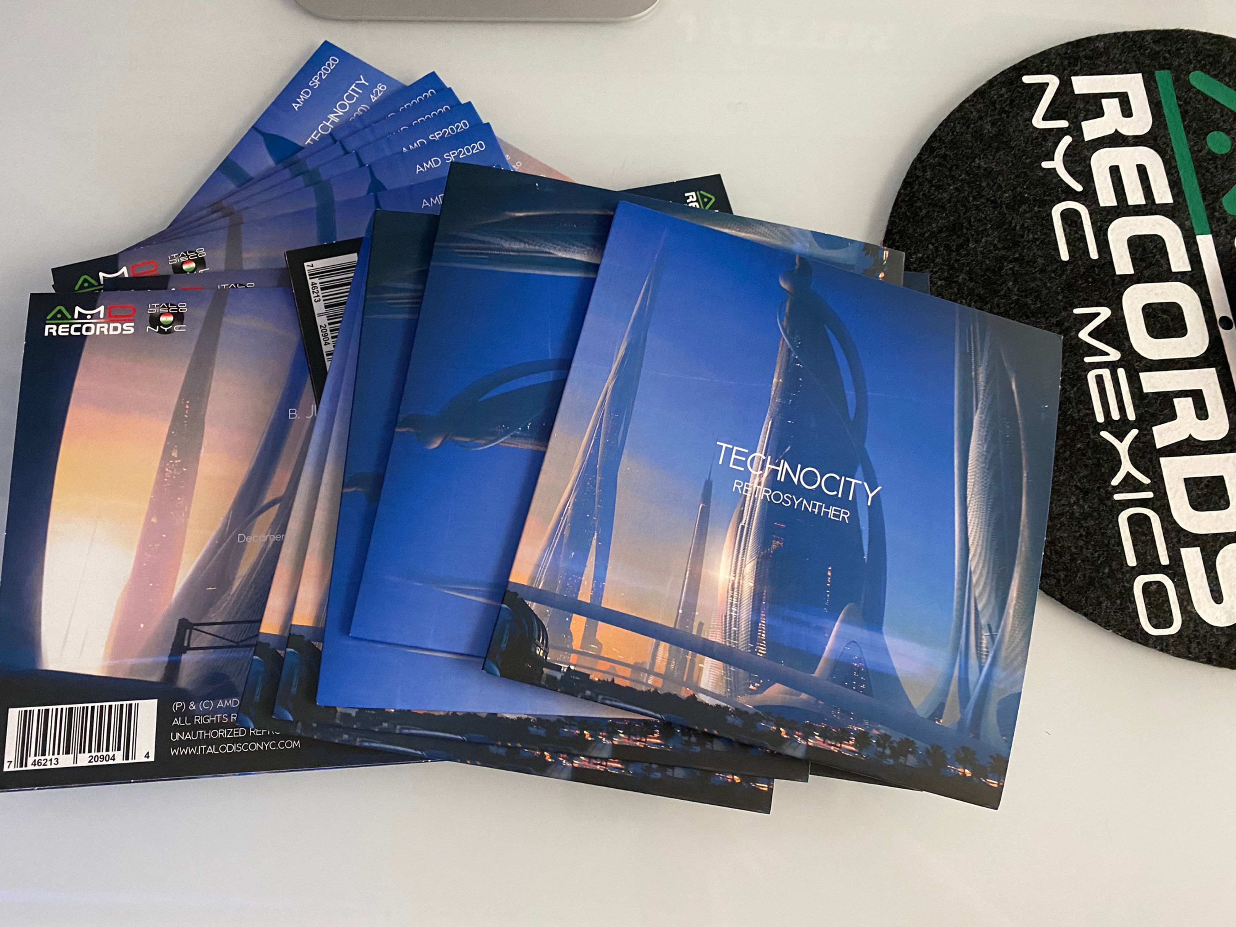 Retrosynther - Technocity -7" black vinyl